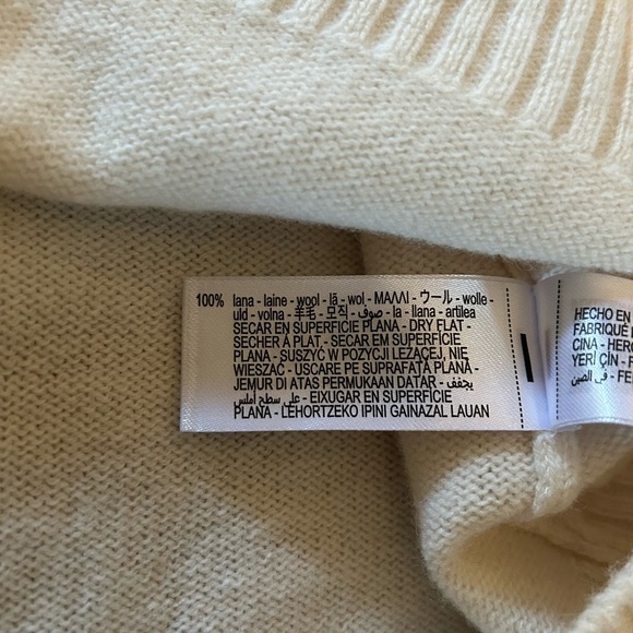 Zara 100% wool knit short sleeve sweater - Picture 4 of 8